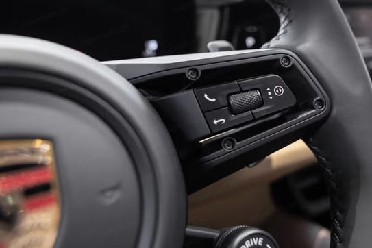 Porsche Cayenne Black Edition
