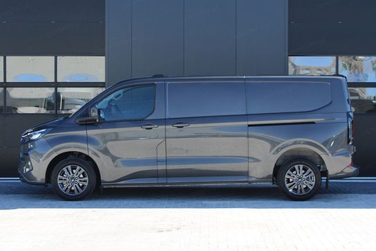 Ford Transit Custom 320 L2H1 Limited A8