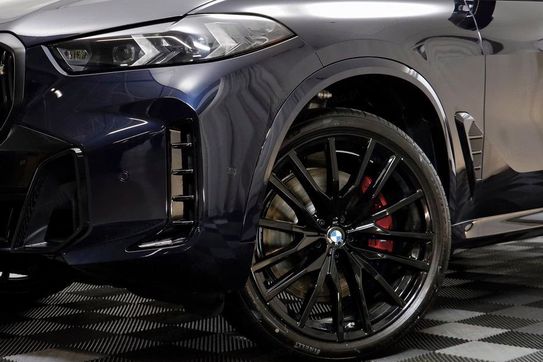 BMW X5 M60i xDrive