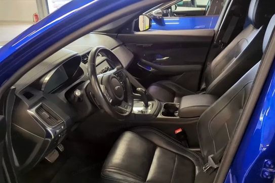 Jaguar E-Pace 2.0 i4P AWD R-Dynamic SE