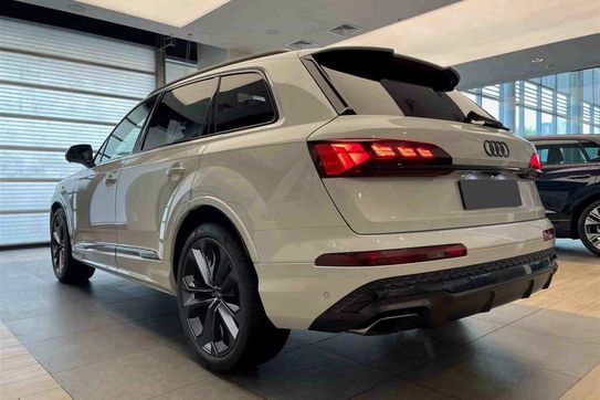 Audi Q7 50 TDI quattro S Line