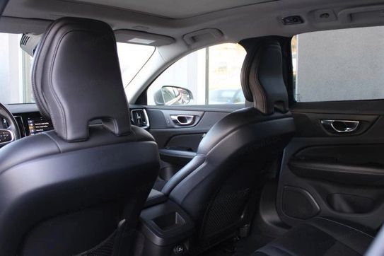 Volvo V60 D3 AWD Momentum Pro