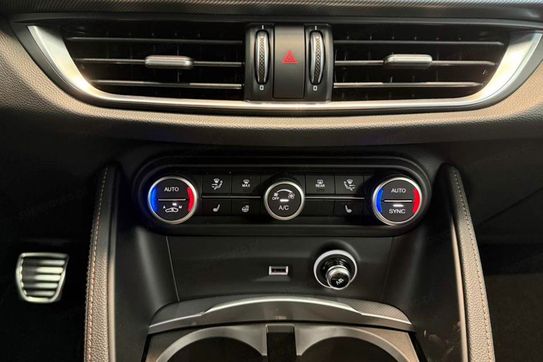 Alfa Romeo Stelvio 2.0 Turbo Intensa Q4