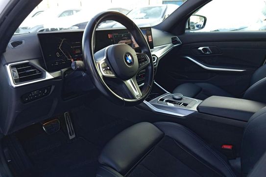 BMW Seria 3 318i M Sport aut