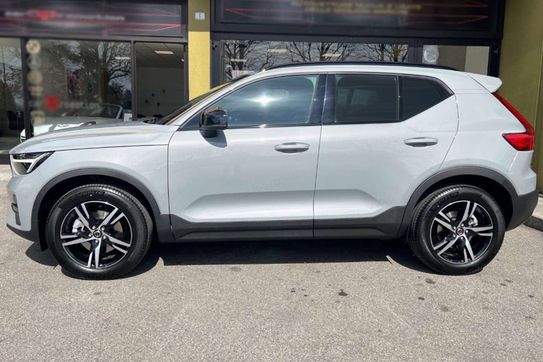 Volvo XC40 B4 AWD Plus Dark