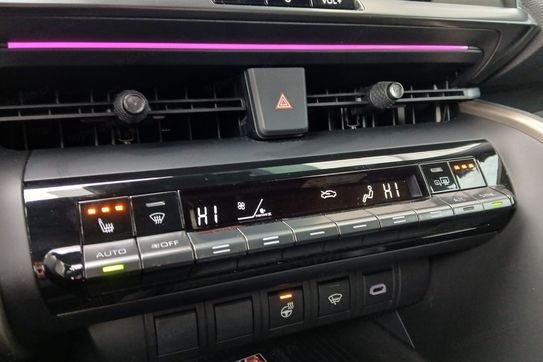 Toyota C-HR 2.0 PHEV Dynamic Force Executive