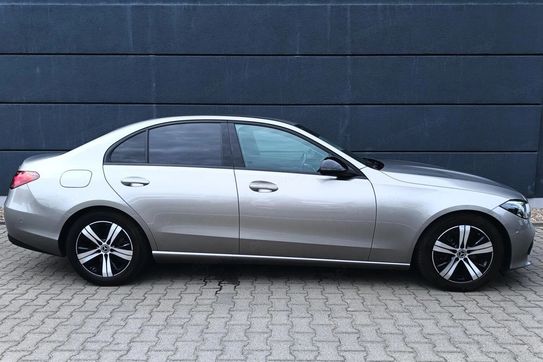 Mercedes Klasa C 300 4MATIC AVANTGARDE