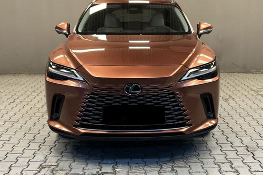 Lexus RX 350h Omotenashi