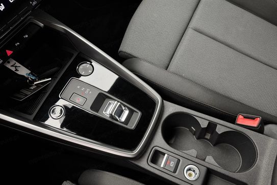 Audi A3 35 TFSI mHEV Advanced S tronic