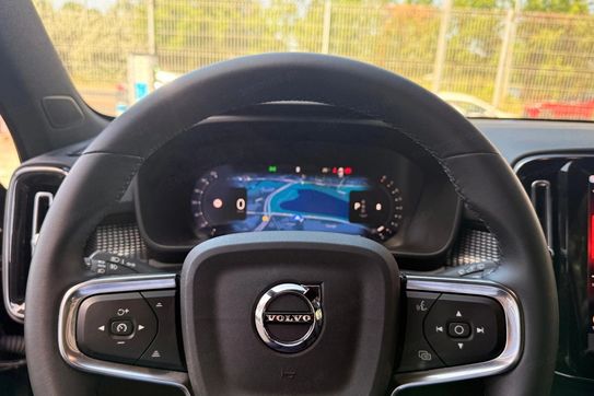 Volvo XC40 B4 Plus Dark