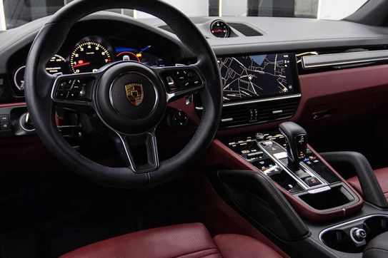 Porsche Cayenne Platinum Edition