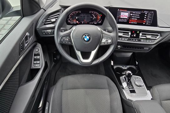 BMW Seria 2 218i Advantage aut