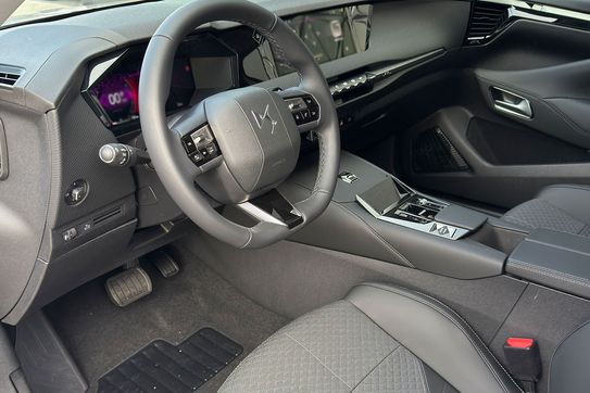 DS N°4 Pallas eDCS6 1.2 mHEV