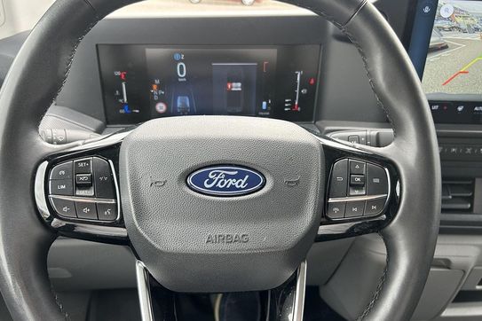 Ford Transit Custom 320 L2H1 Trend A8