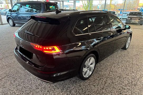 Volkswagen Golf Style 1.5 eTSI mHEV DSG