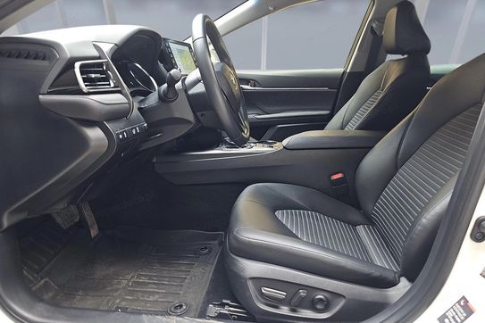 Toyota Camry 2.5 Hybrid Prestige