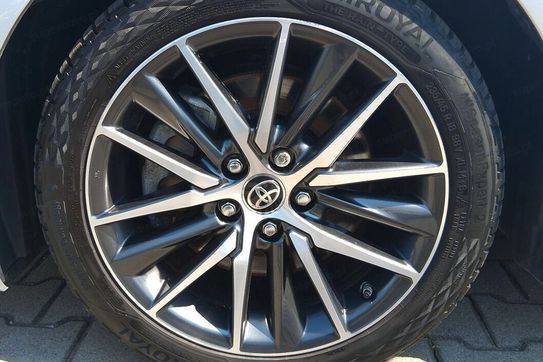 Toyota Camry 2.5 Hybrid Prestige Cvt