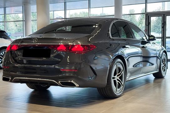 Mercedes Klasa E 220 d 4-Matic AMG