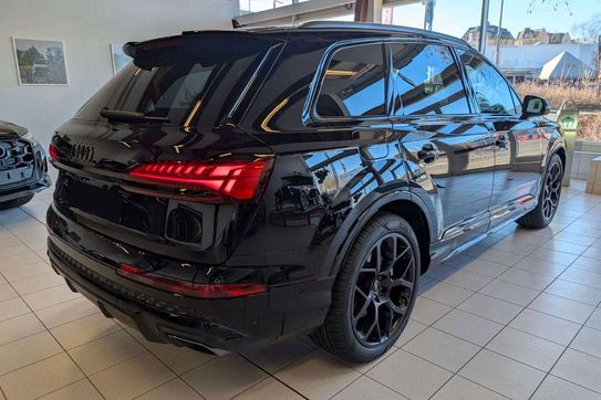 Audi Q7 50 TDI quattro S Line