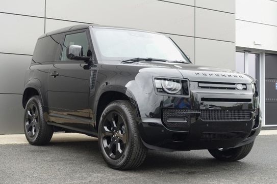 Land Rover Defender 90 D250 X-Dynamic SE