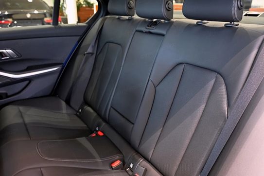 BMW Seria 3 320d xDrive M Sport