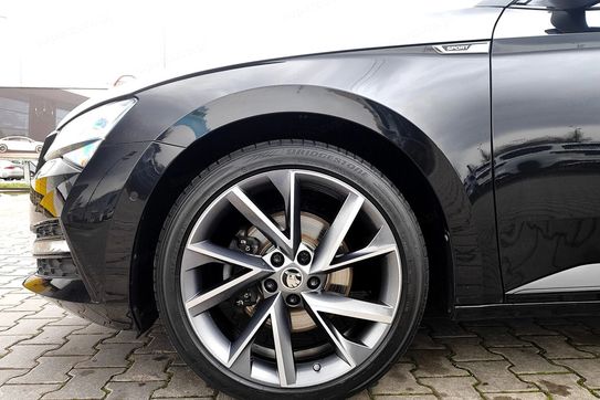 Skoda Superb 2.0 TDI SCR Sportline DSG