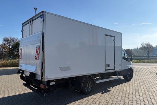 Iveco Daily 70C18 Izoterma + Winda