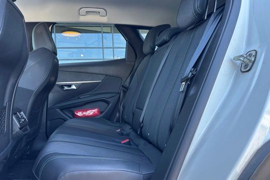 Peugeot 3008 1.5 Bluehdi Allure Pack S&S EAT8