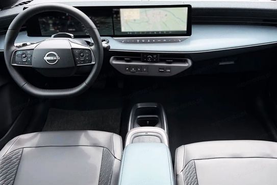 Nissan Leaf Evolve Plus 52kWh 2WD AT