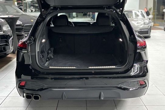 Audi A6 TDI quattro S line Avant