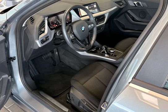 BMW Seria 1 118i Advantage aut