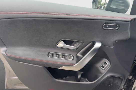 Mercedes CLA Shooting Brake 200 AMG Line