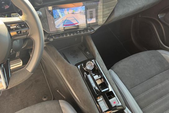 Alfa Romeo Junior Ibrida Intensa