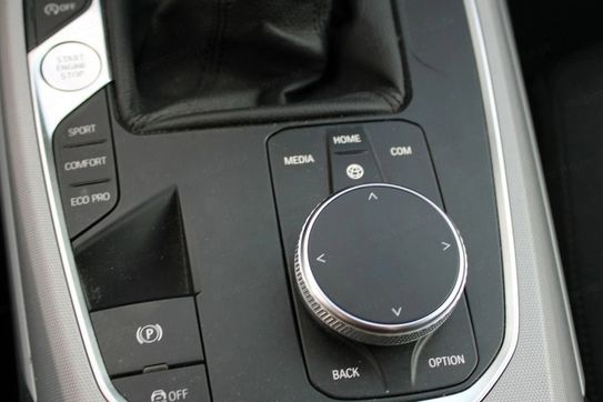 BMW Seria 3 318i