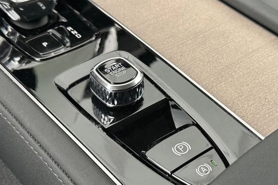 Volvo XC90 B5 B AWD Plus Bright 7os aut