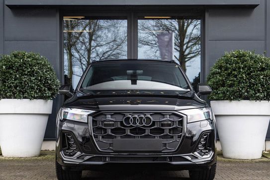 Audi Q7 50 TDI quattro S Line