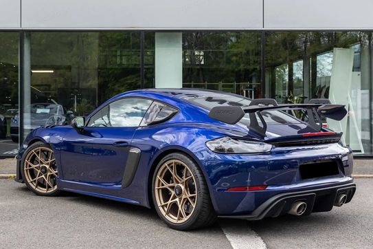 Porsche Cayman 718 GT4 RS
