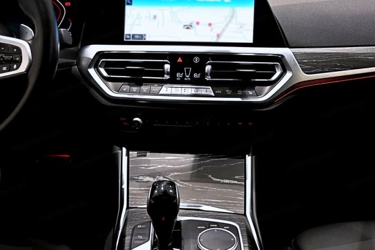 BMW Seria 3 330i xDrive M Sport sport-aut