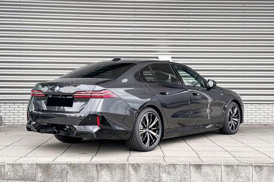 BMW Seria 5 530e xDrive M Sport
