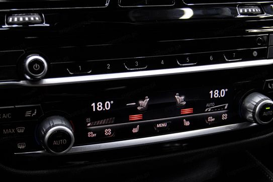 BMW Seria 5 530e xDrive Luxury Line aut