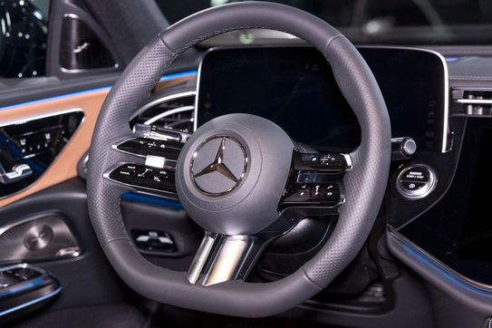 Mercedes Klasa E 220 d 4-Matic AMG