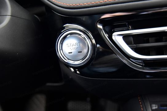 MG HS Exclusive 1.5 AT