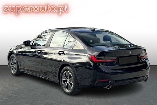 BMW Seria 3 318i