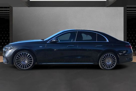 Mercedes Klasa E 300 de PHEV 4-Matic AMG Line