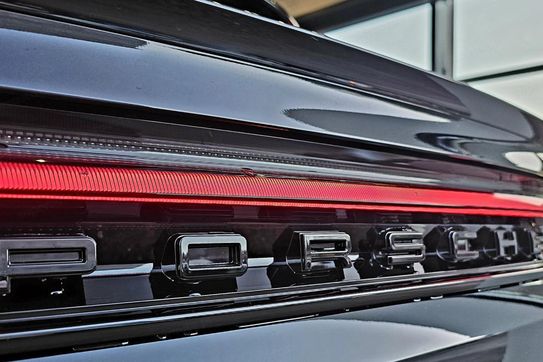 Porsche Cayenne Coupe E-Hybrid Black Edition