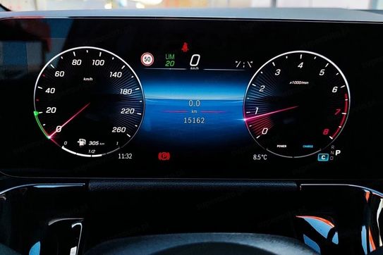 Mercedes B Klasa 220 4MATIC AMG Line