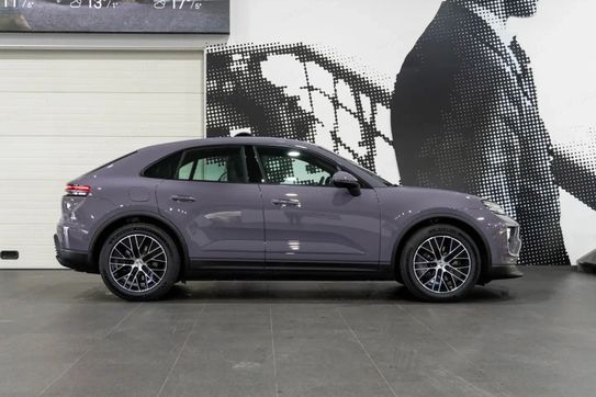Porsche Macan 4