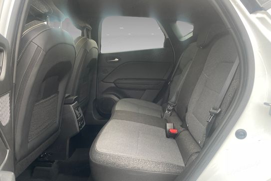 Renault Captur Techno 1.6 E-Tech Hybrid AT