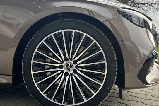 Mercedes Klasa E 220 d 4-Matic AMG