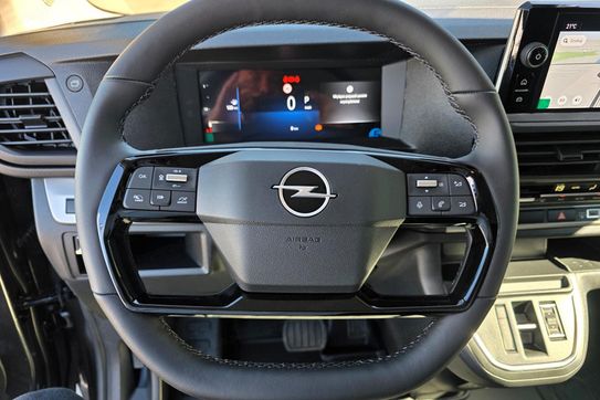 Opel Vivaro XL L2H1 EAT8 Zabudowa Brygadowa